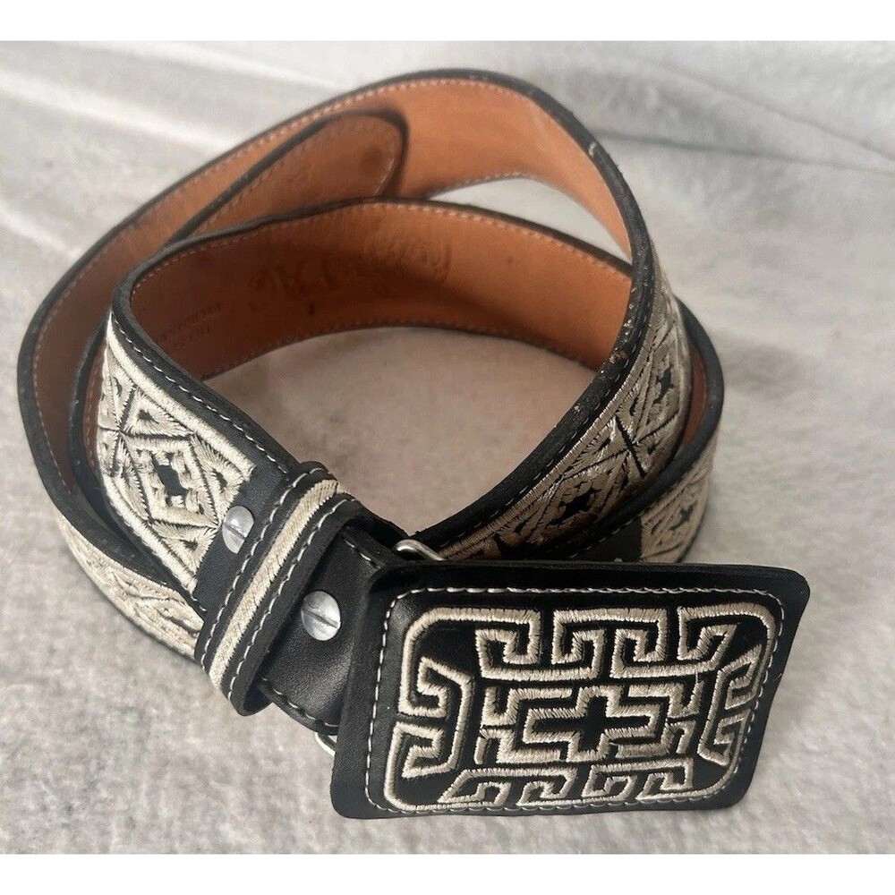 YAK EMBROIDERED WESTERN LEATHER BELT Rooster Size 44 Black Matador Excellent